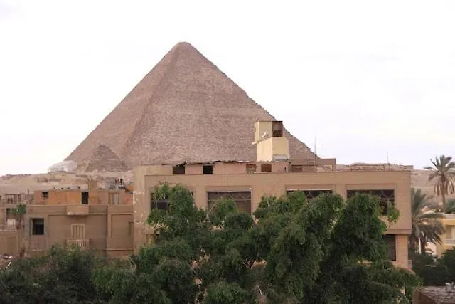 Gabry Pyramids Inn